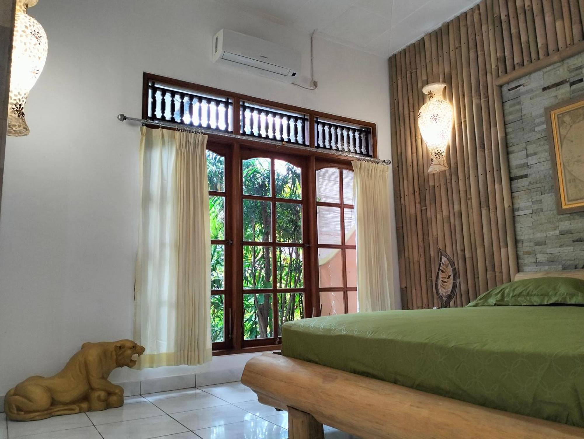 Kaia Lovina Guest House Junior Suite Exteriör bild