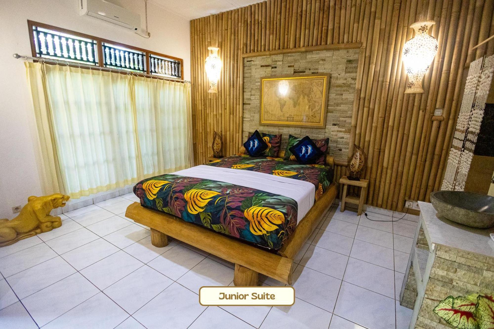 Kaia Lovina Guest House Junior Suite Exteriör bild